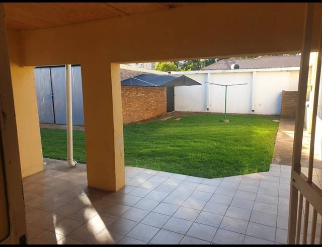 4 BEDROOM HOUSE FOR SALE IN BRENTHURST